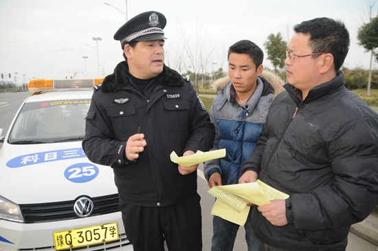 金橋派出所廣泛開展禁毒宣傳活動(dòng)