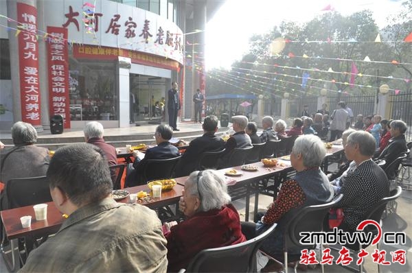 愛心企業(yè)、幼兒園走進大河居家養(yǎng)老中心(圖文)