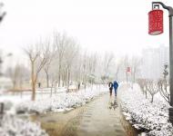 這么美麗的雪景，約上好友，約上朋友（你懂的），一起浪漫下，也是未曾錯(cuò)過(guò)的見(jiàn)證！