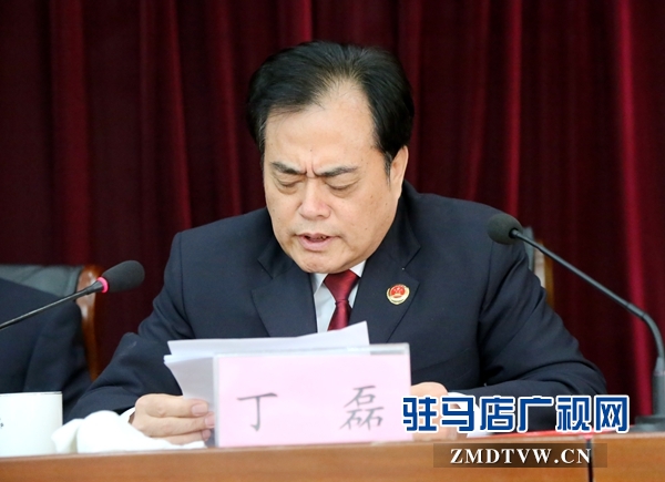 市院黨組成員、副檢察長(zhǎng)、文明創(chuàng)建工作領(lǐng)導(dǎo)小組副組長(zhǎng)丁磊.JPG