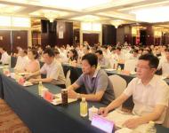 上午十時，啟動儀式正式開始。市委常委、宣傳部長戚存杰，市政府副市長馮玉梅，市委宣傳部常務副部長劉衛(wèi)明，市廣播電視臺臺長王宇，市廣播電視臺總編輯王磊，市電視新聞中心主任于海建，省駐駐新聞單位、市屬新聞單位及新媒體單位的代表，市直各有關(guān)單位負責宣傳的科長（辦公室主任），各縣區(qū)委宣傳部分管副部長及網(wǎng)絡(luò)科長等200余人出席今天的上線啟動儀式。