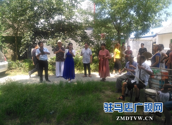泌陽農民自編自演現(xiàn)代戲將受邀參加全國戲曲邀請展