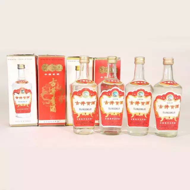 三十年前的名酒都長啥樣？看看就知道老了