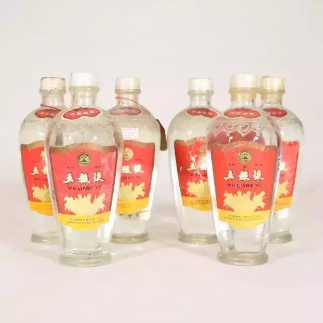三十年前的名酒都長啥樣？看看就知道老了