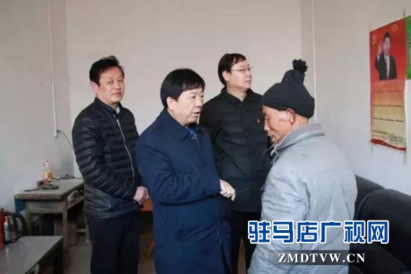 李成寬深入上蔡縣看望慰問(wèn)貧困戶(hù)