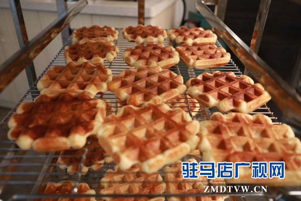 層層芳香更健康 面包姑娘愛暢享 網紅面包Miss Bread烘焙店盛裝開業(yè)