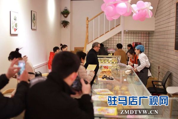 層層芳香更健康 面包姑娘愛暢享 網紅面包Miss Bread烘焙店盛裝開業(yè)