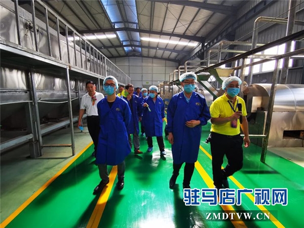 河南李三食品 (遂平）新廠開業(yè)慶典暨愛心資助貧困大學(xué)生啟動(dòng)儀式溫情啟幕