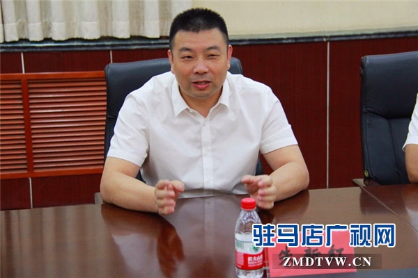 駐馬店市企業(yè)擁軍優(yōu)屬協(xié)會會長、青商會會長、鵬宇集團(tuán)創(chuàng)始人總裁朱新紅率隊開展八一建軍節(jié)慰問活動