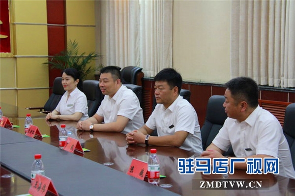 駐馬店市企業(yè)擁軍優(yōu)屬協(xié)會會長、青商會會長、鵬宇集團(tuán)創(chuàng)始人總裁朱新紅率隊開展八一建軍節(jié)慰問活動