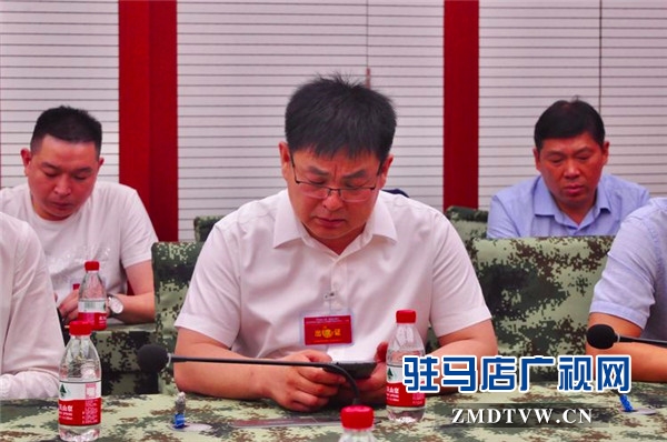 駐馬店市企業(yè)擁軍優(yōu)屬協(xié)會會長、青商會會長、鵬宇集團(tuán)創(chuàng)始人總裁朱新紅率隊開展八一建軍節(jié)慰問活動