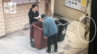 粗心老爸出門丟垃圾，把2歲兒子也丟了…原因哭笑不得！