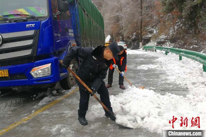 春運(yùn)開(kāi)局遇雨雪大霧天氣 這些地區(qū)需注意交通安全