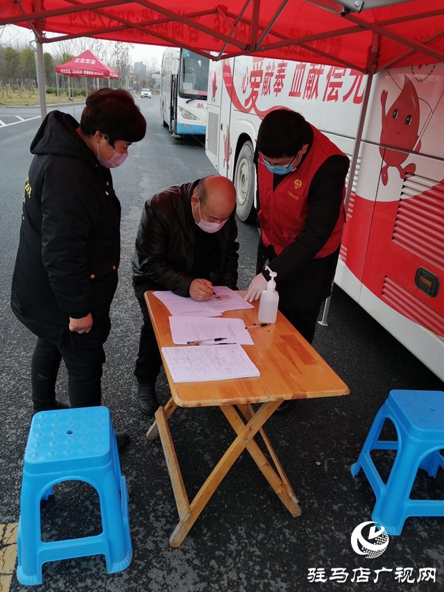 獻(xiàn)血救人“疫”不容辭，新蔡縣727人參與無償獻(xiàn)血