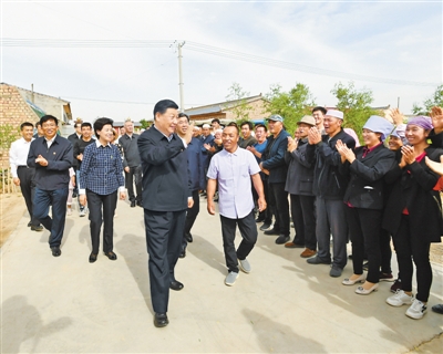 習近平在寧夏考察時強調(diào)  決勝全面建成小康社會決戰(zhàn)脫貧攻堅繼續(xù)建設(shè)經(jīng)濟繁榮民族團結(jié)環(huán)境優(yōu)美人民富裕的美麗新寧夏