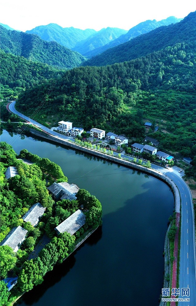 開(kāi)著汽車(chē)看鄉(xiāng)村丨路暢茅箭風(fēng)景美 生態(tài)旅游促振興