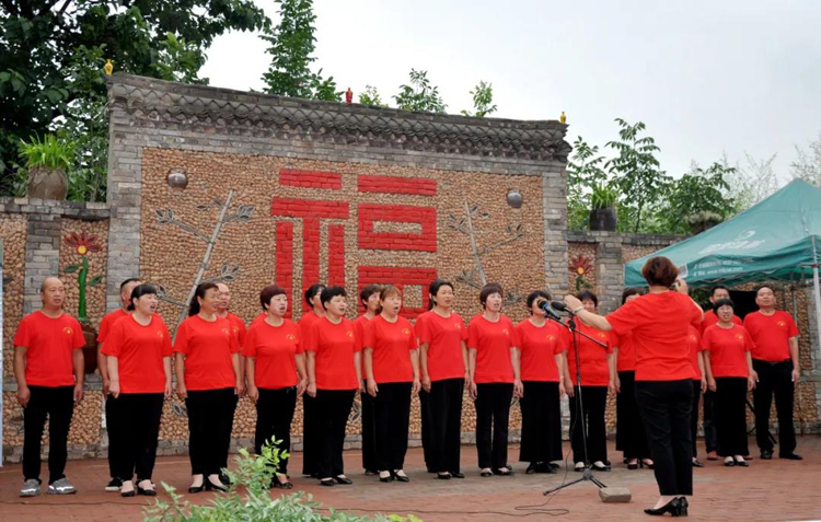 河南這些鄉(xiāng)村有了大變化！ 產(chǎn)業(yè)興、農(nóng)村美、農(nóng)民富的美麗畫(huà)卷正徐徐展開(kāi)