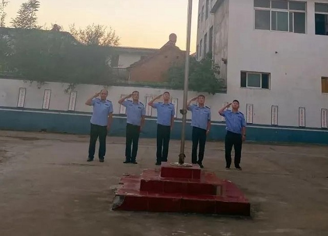 【我為祖國站崗】向祖國敬禮︱平輿公安祝福偉大祖國繁榮昌盛、國泰民安！