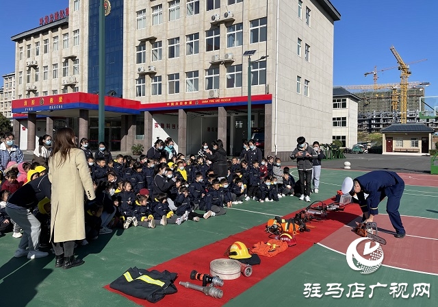 上蔡縣消防救援大隊(duì)組織開展隊(duì)站開放日活動