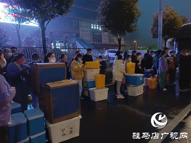 駐馬店市骨科醫(yī)院：奔赴一線 開展全民核酸檢測(cè)