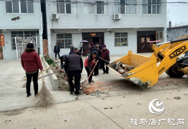 正陽縣陡溝鎮(zhèn)常閔村兩委積極開展人居環(huán)境整治行動(dòng)