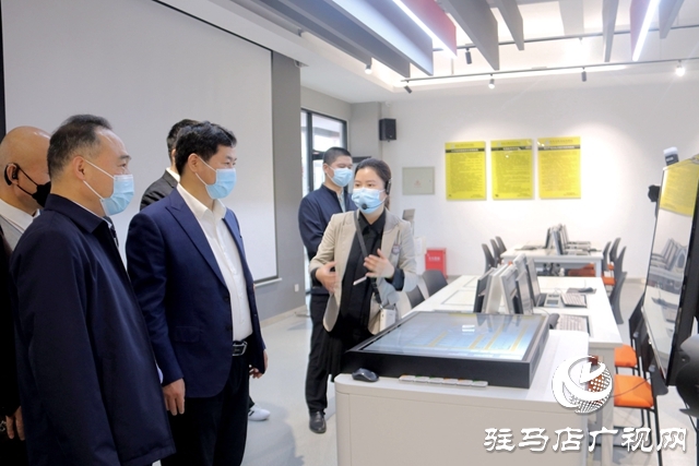 政校企通力合作 助力企業(yè)促就業(yè)——驛城區(qū)委常委、區(qū)委統(tǒng)戰(zhàn)部部長 張現(xiàn)華率企到駐馬店職業(yè)技術學院考察