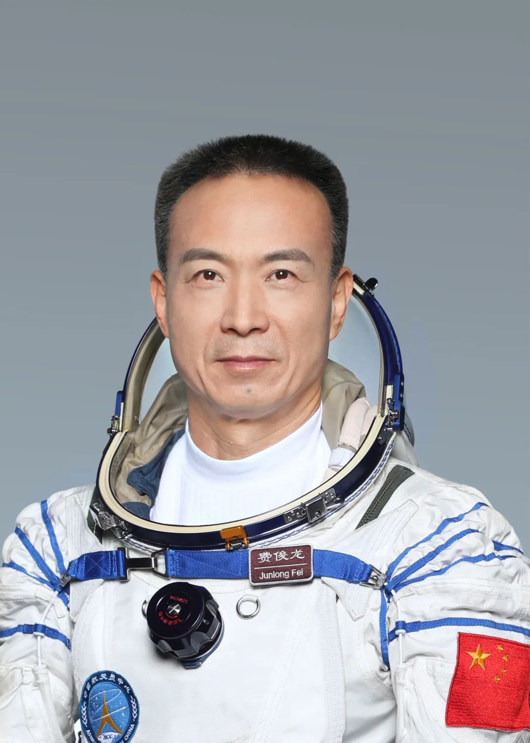 航天新征程 | 17 年前太空翻筋斗，他將再度“飛天”！