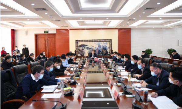 李躍勇主持召開五屆市政府第1次常務會議