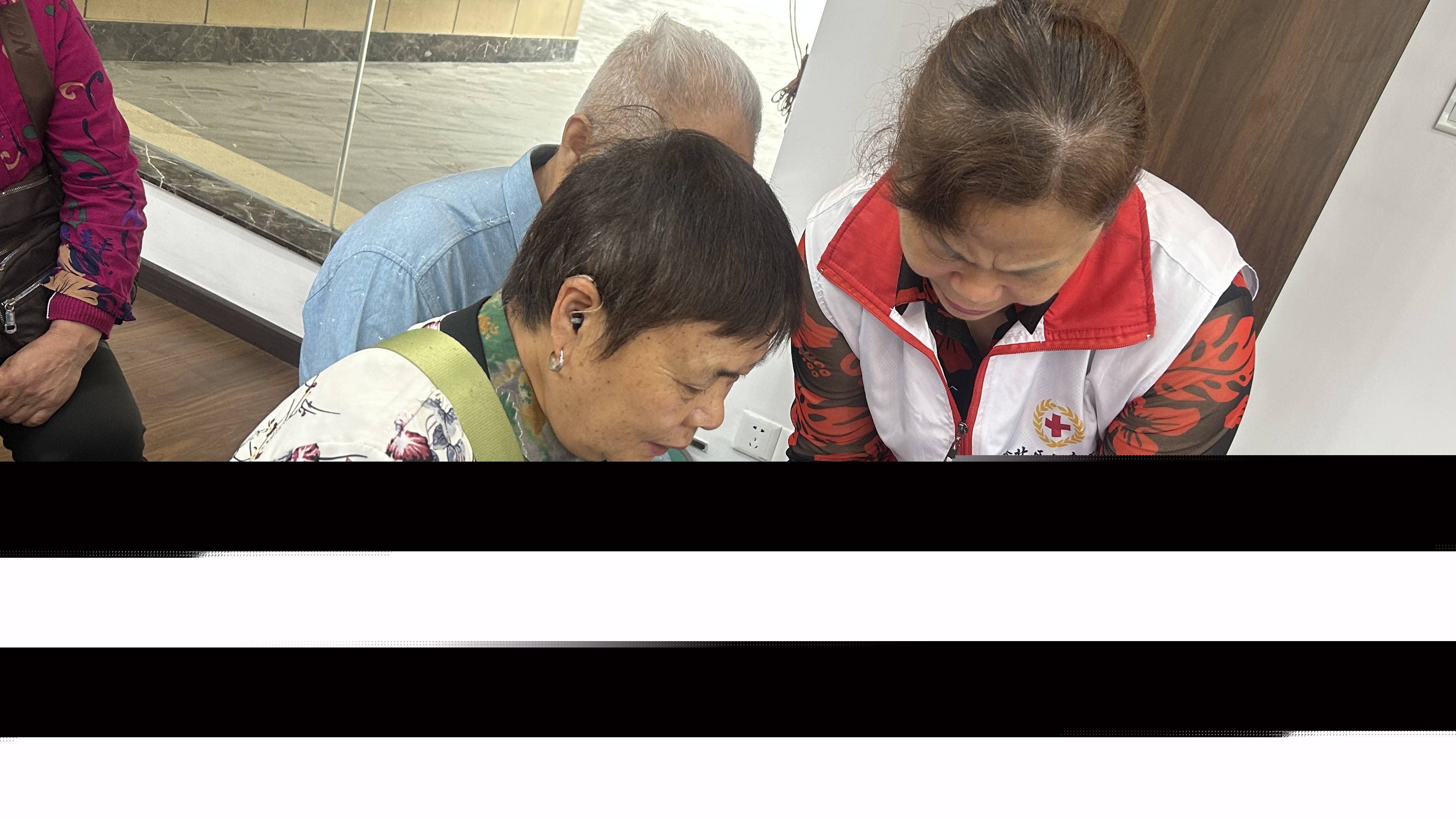 全民數(shù)字素養(yǎng)與技能提升月，重慶渝北區(qū)開(kāi)展數(shù)字進(jìn)社區(qū)活動(dòng)