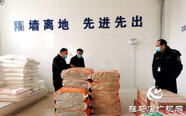 泌陽(yáng)縣古城市場(chǎng)監(jiān)管所開(kāi)展學(xué)校食堂食品安全專項(xiàng)檢查