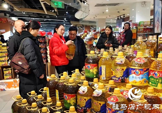 新蔡縣市場監(jiān)督管理局開展元旦、春節(jié)期間民生商品保供穩(wěn)價監(jiān)督檢查