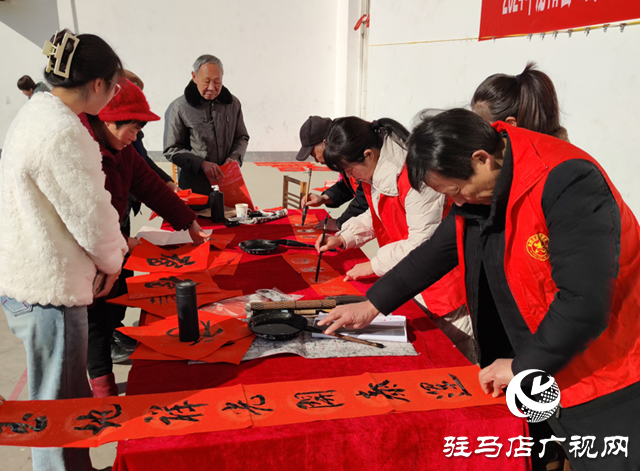 泌陽縣文聯(lián)、老體協(xié)舉辦“迎新年、寫春聯(lián)、送福千萬家”活動(dòng)