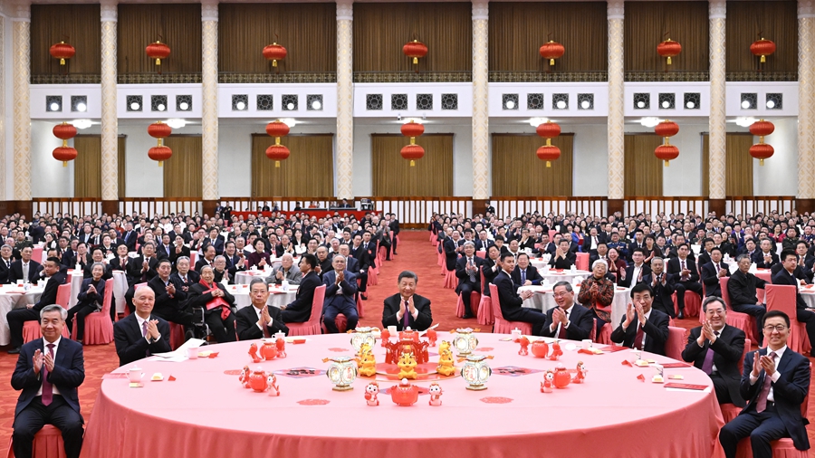中共中央國務(wù)院舉行春節(jié)團拜會