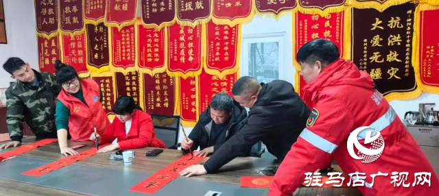 泌陽縣文聯(lián)送?；顒映掷m(xù)開展
