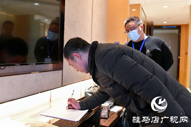 傳民意 話期待！駐馬店市人大代表向大會報到