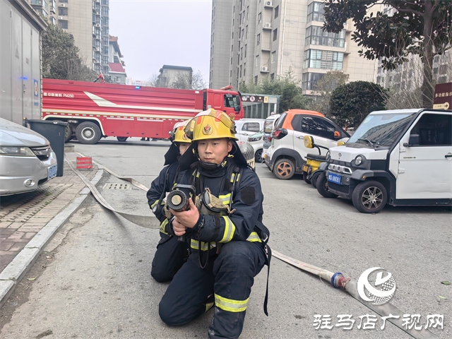 驛城區(qū)消防大隊滅火救援實戰(zhàn)演練進小區(qū)