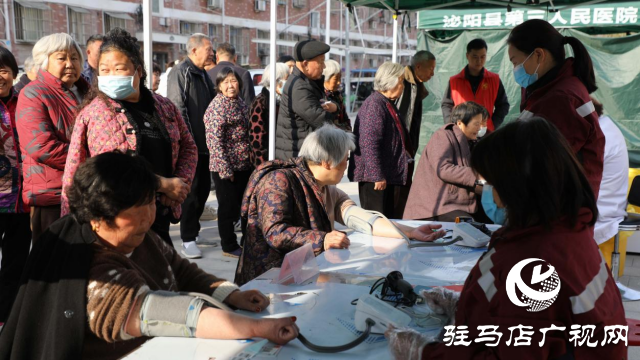 泌陽縣開展健康進(jìn)萬家義診活動