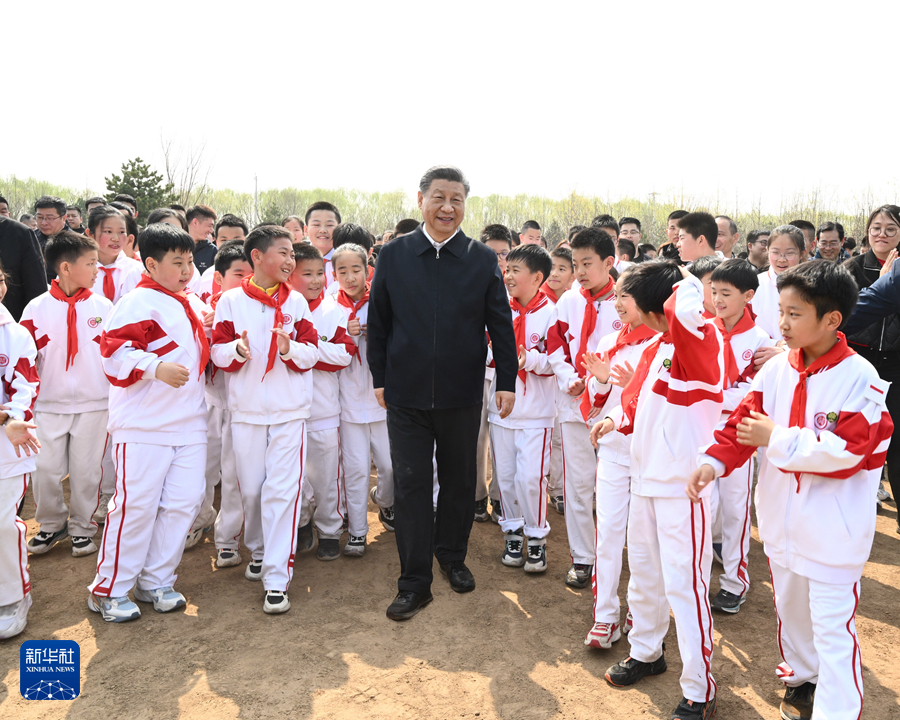 習近平在參加首都義務植樹活動時強調(diào) 全民植樹增綠 共建美麗中國