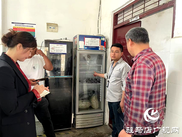 新蔡縣陳店鎮(zhèn)開(kāi)展校園食品安全專(zhuān)項(xiàng)排查整治行動(dòng)