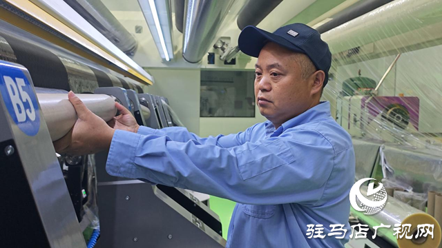 劉現(xiàn)軍：發(fā)揮黨員模范作用 用心鑄就生產(chǎn)佳績(jī)