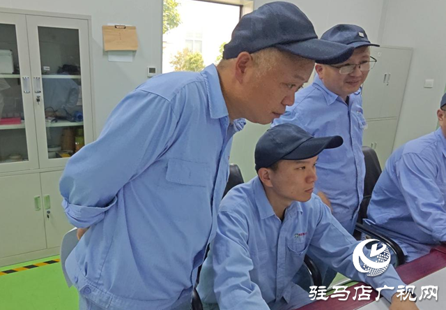 劉現(xiàn)軍：發(fā)揮黨員模范作用 用心鑄就生產(chǎn)佳績(jī)