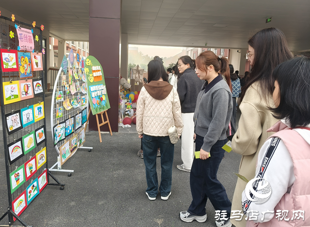 駐馬店經(jīng)濟(jì)開(kāi)發(fā)區(qū)金雀路小學(xué)舉行第一屆家長(zhǎng)開(kāi)放周活動(dòng)