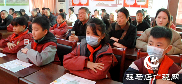 心理服務進社區(qū) 助力青少年健康成長