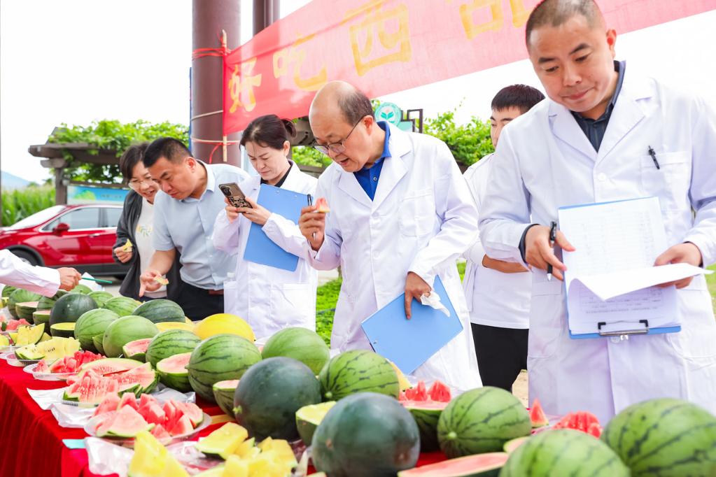 中國人的“吃瓜自由”，底氣越來越足