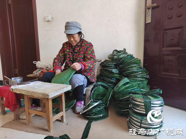 西平縣柏亭街道席趙村：聚焦“一村一品” 發(fā)展?jié)O網漁具加工