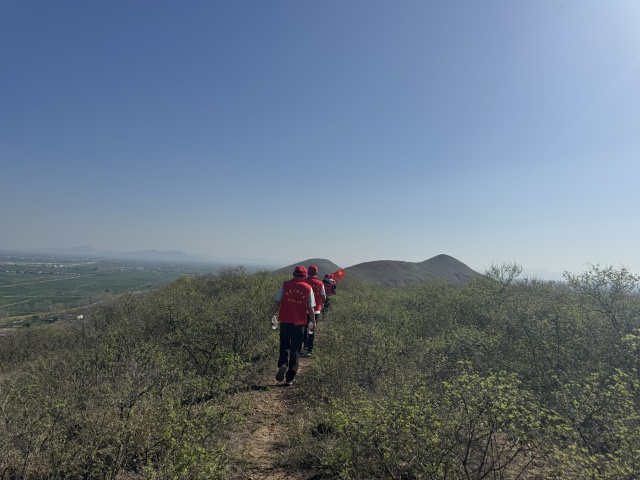 春滿長(zhǎng)靈健步行 齊心共聚玉山情 玉山鎮(zhèn)開(kāi)展環(huán)保踏春徒步活動(dòng)助力鄉(xiāng)村振興