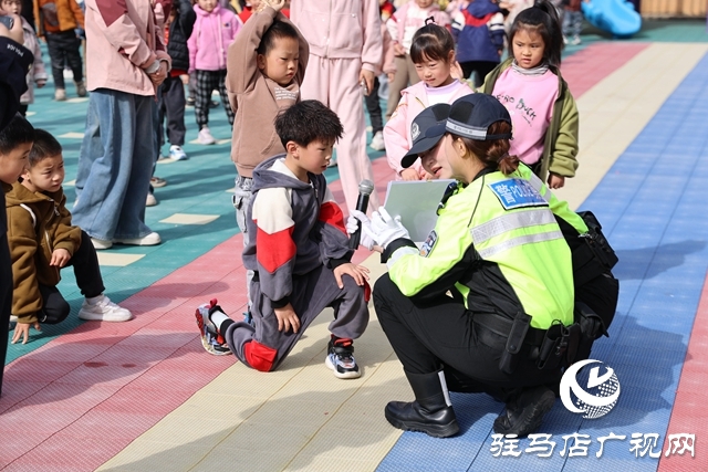 交警萌娃童行學(xué)安全！全國(guó)安全教育日護(hù)航幼兒成長(zhǎng)