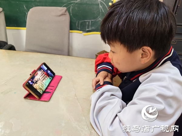 駐馬店市第十一小學(xué)開展第30個“全國中小學(xué)生安全教育日”系列活動