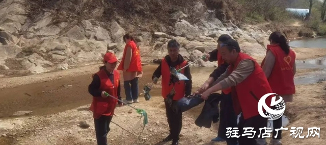 駐馬店市文化市場綜合行政執(zhí)法支隊(duì)開展文明實(shí)踐鄉(xiāng)村行活動(dòng)
