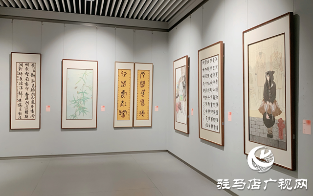 駐馬店市青年畫家王涵作品入展河南省第七屆女書畫家作品展